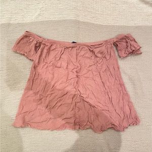 NWT OFF SHOULDER FRILLY TOP